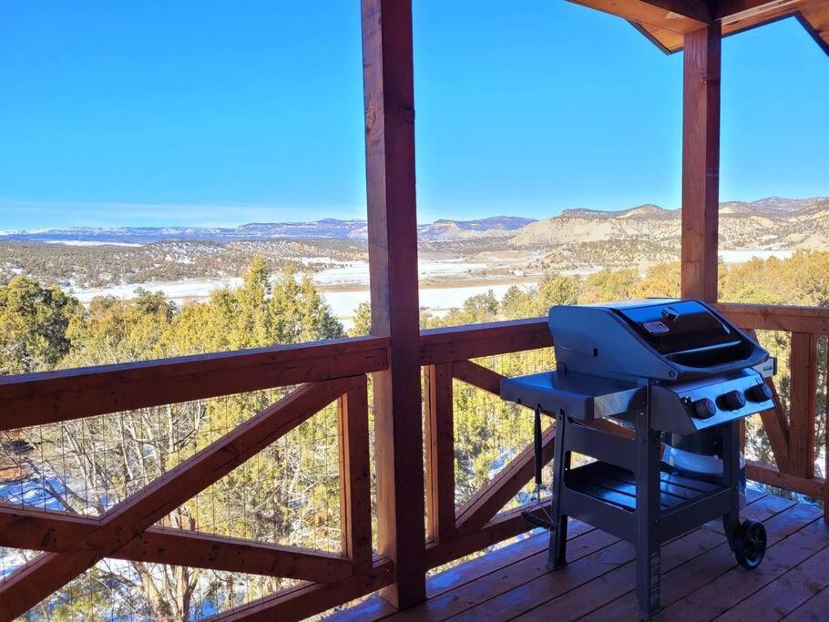 Villa Painted Cliffs-Hot Tub, Amazing Views Between Zion And Bryce à Orderville Extérieur photo