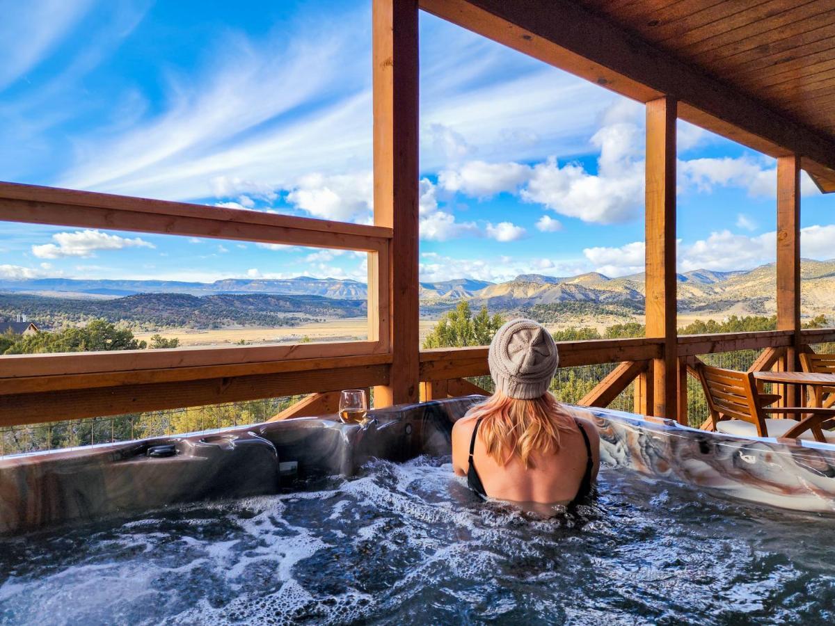 Villa Painted Cliffs-Hot Tub, Amazing Views Between Zion And Bryce à Orderville Extérieur photo